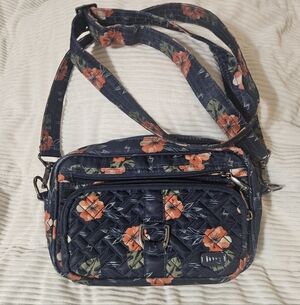 Lug Crossbody